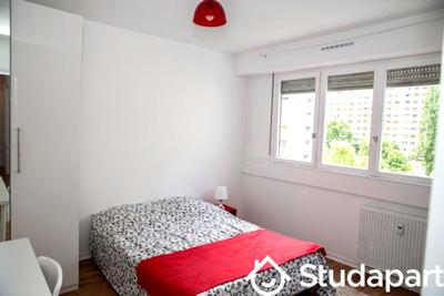 Chambre - 15 m² - 1 pièce