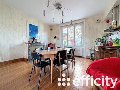 Maison - 184 m² - 6 pièces