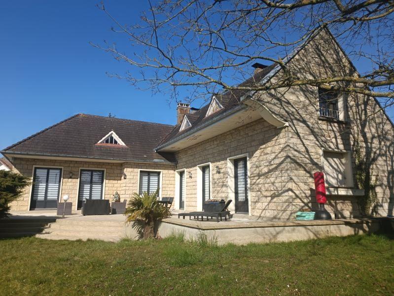 Maison traditionnelle - 200 m² - 7 pièces