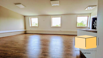 Local d'activités - 74 m²