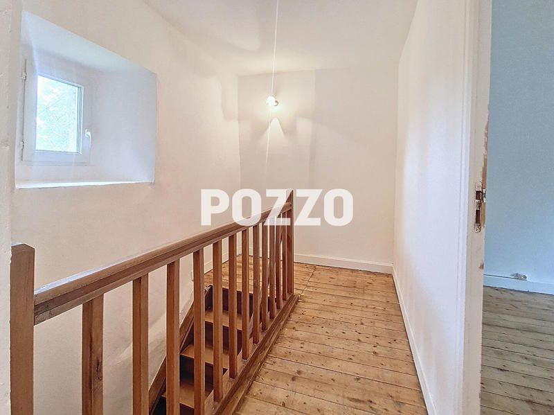 Maison - 85 m² - 5 pièces