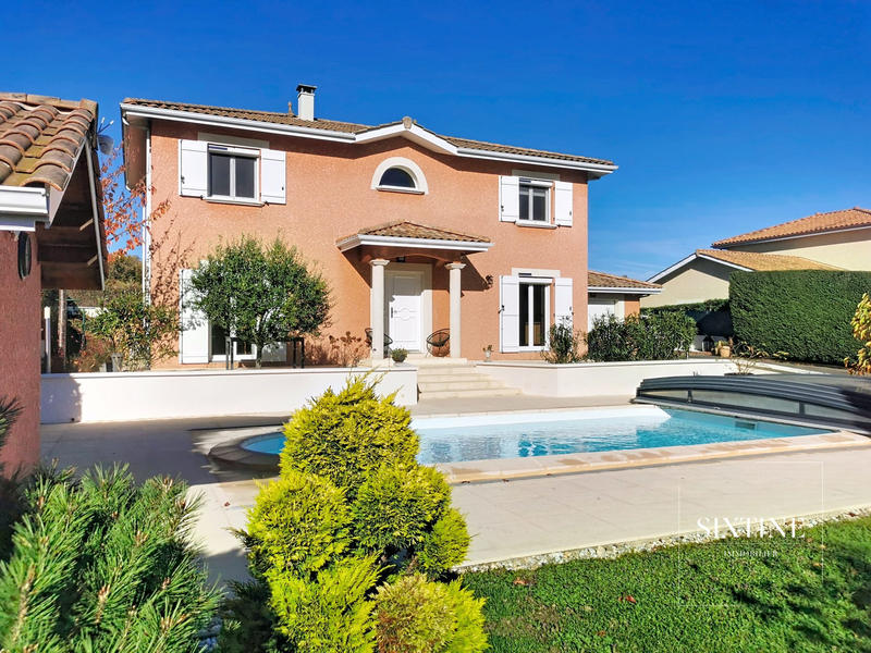 Villa - 149 m² - 8 pièces