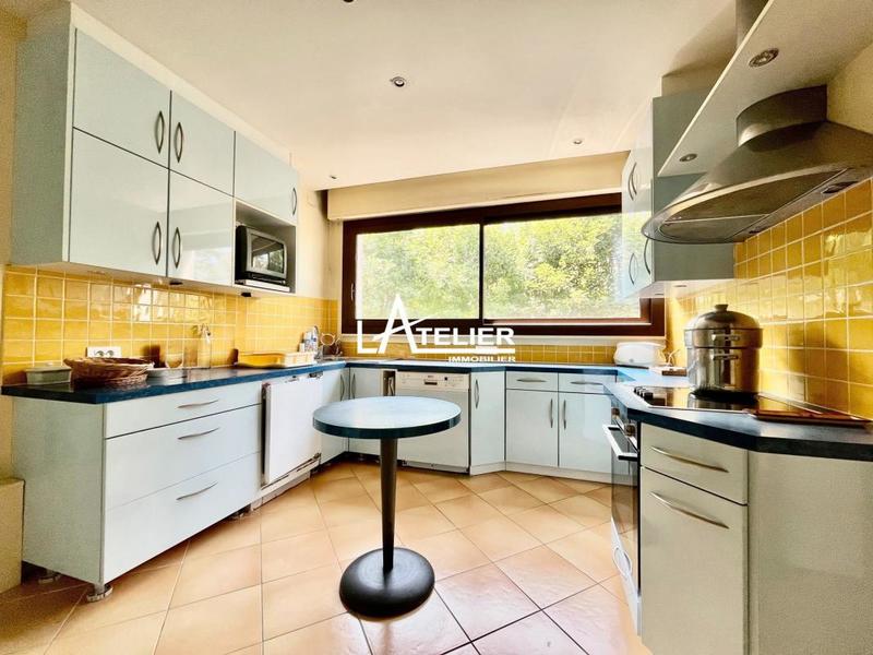 Appartement - 131 m² - 5 pièces