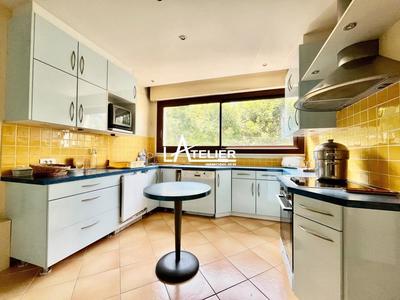 Appartement - 131 m² - 5 pièces