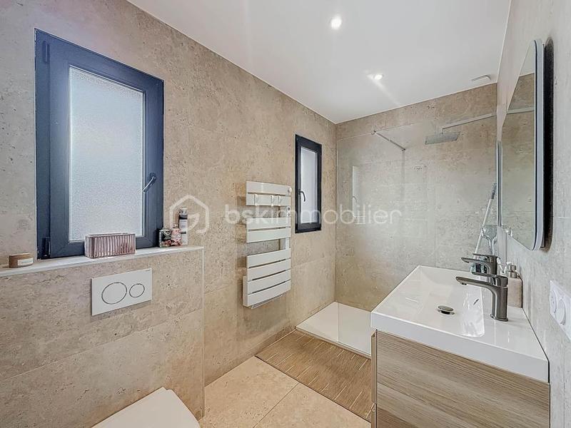 Maison - 104 m² - 5 pièces