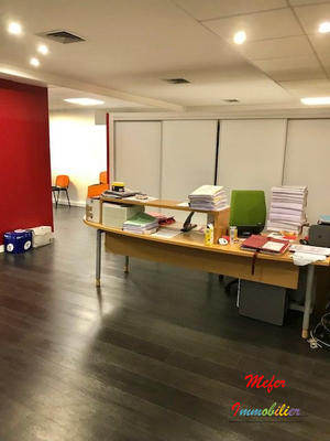 Bureau - 132 m² - 4 pièces