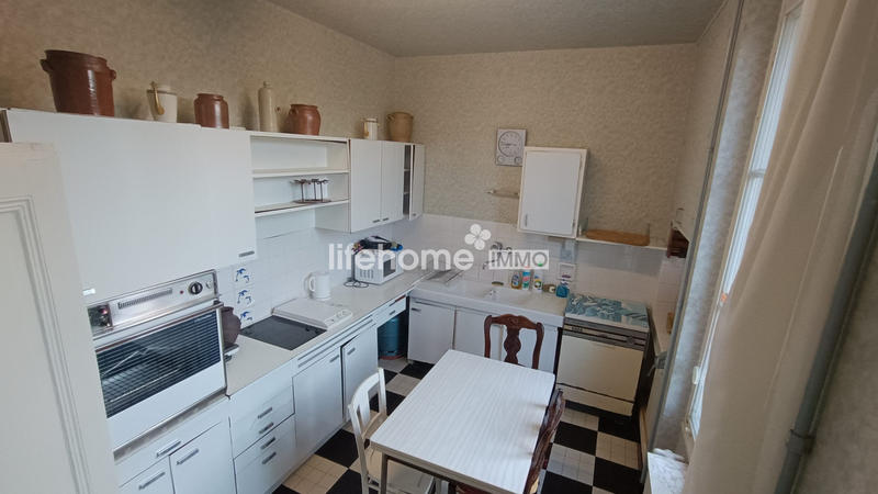 Maison - 194 m² - 8 pièces