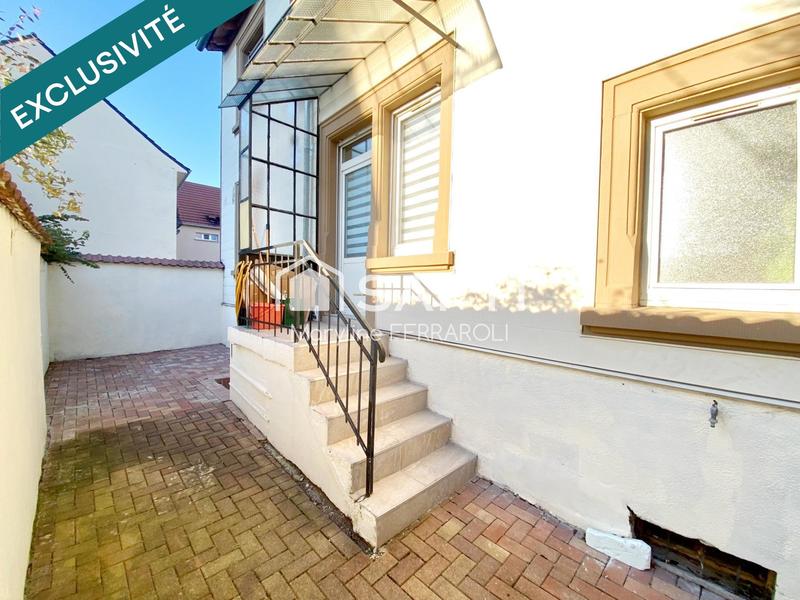 Maison - 128 m² - 8 pièces