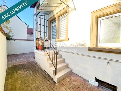 Maison - 128 m² - 8 pièces