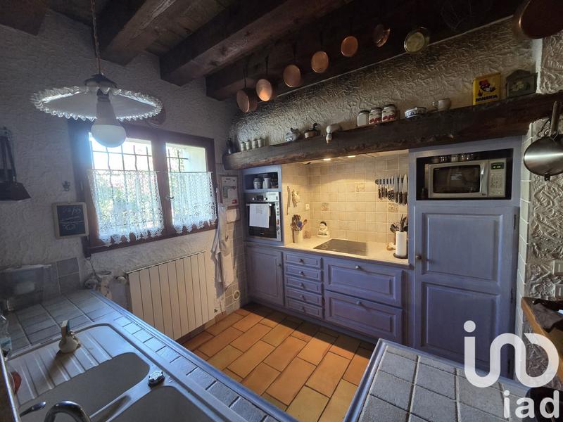 Maison - 204 m² - 7 pièces