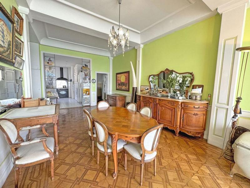 Appartement - 144 m² - 4 pièces