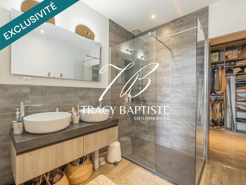 Maison de village - 220 m² - 5 pièces