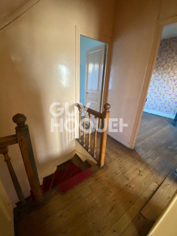 Maison - 90 m² - 5 pièces