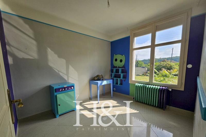 Propriété - 180 m² - 7 pièces