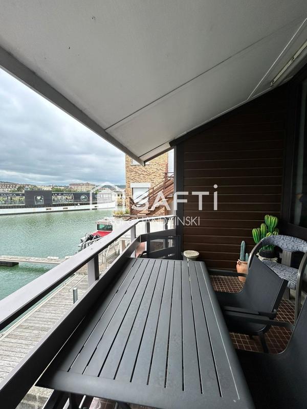 Appartement - 100 m² - 5 pièces