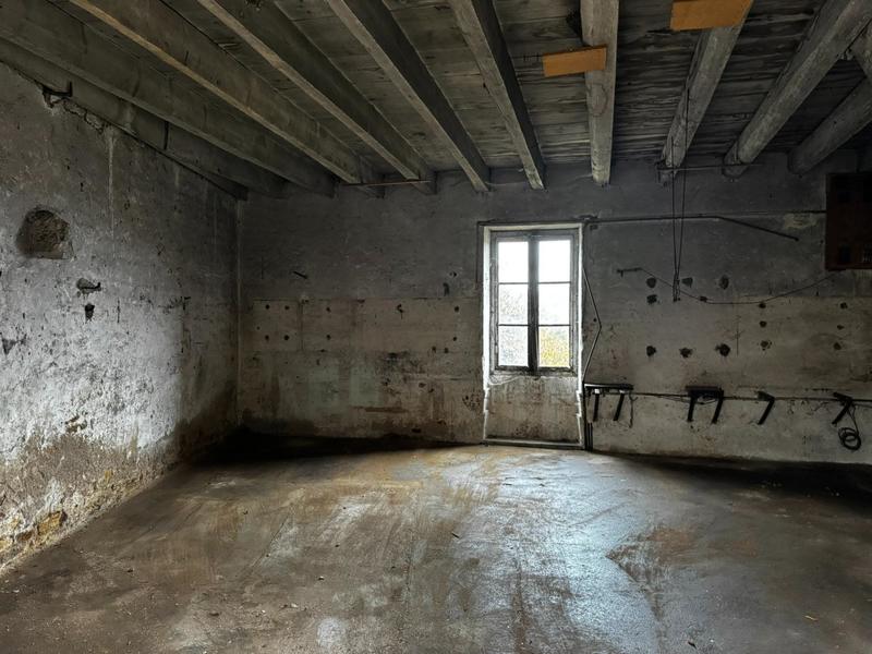 Maison - 185 m² - 10 pièces