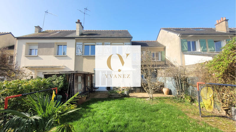 Maison - 96 m² - 5 pièces