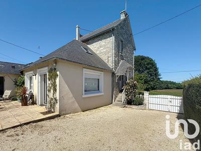 Maison - 138 m² - 9 pièces