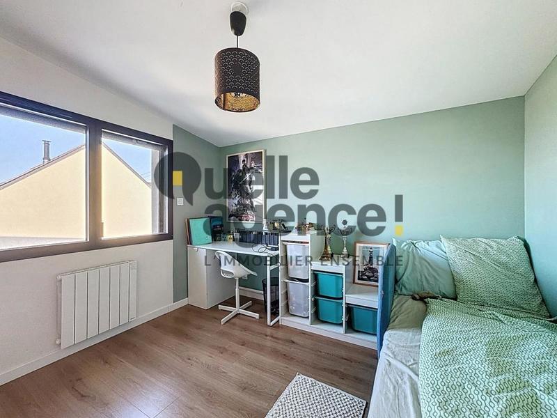 Maison - 121 m² - 6 pièces