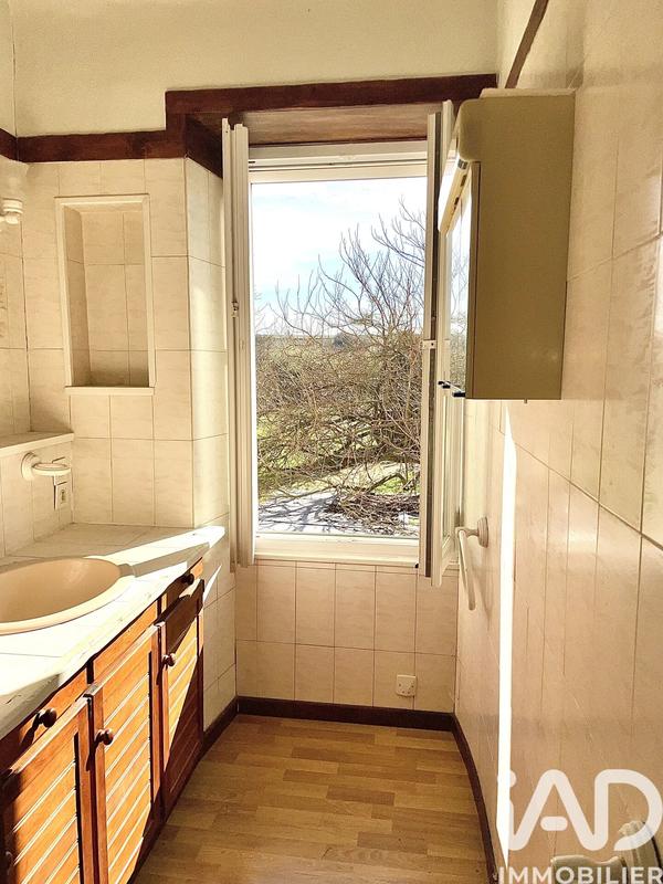 Maison - 244 m² - 7 pièces