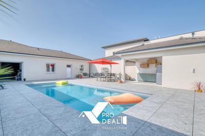 Maison contemporaine - 260 m² - 8 pièces