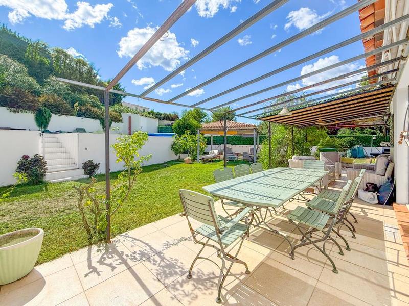 Maison - 150 m² - 5 pièces