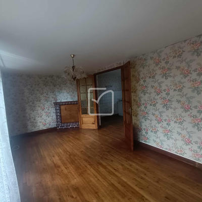 Maison - 130 m² - 7 pièces