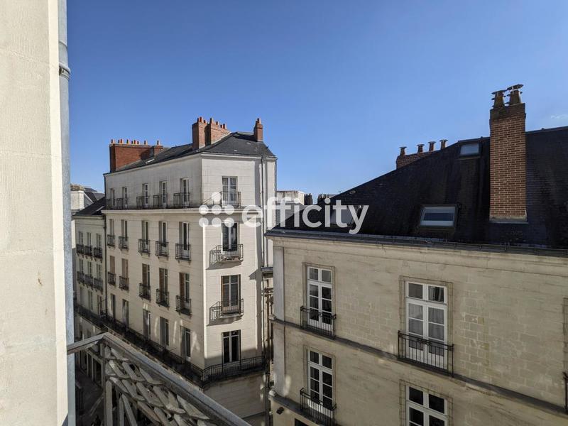 Appartement - 90 m² - 3 pièces