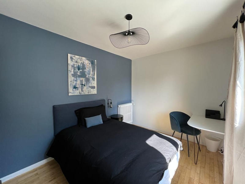 Chambre - 11 m² - 4 pièces