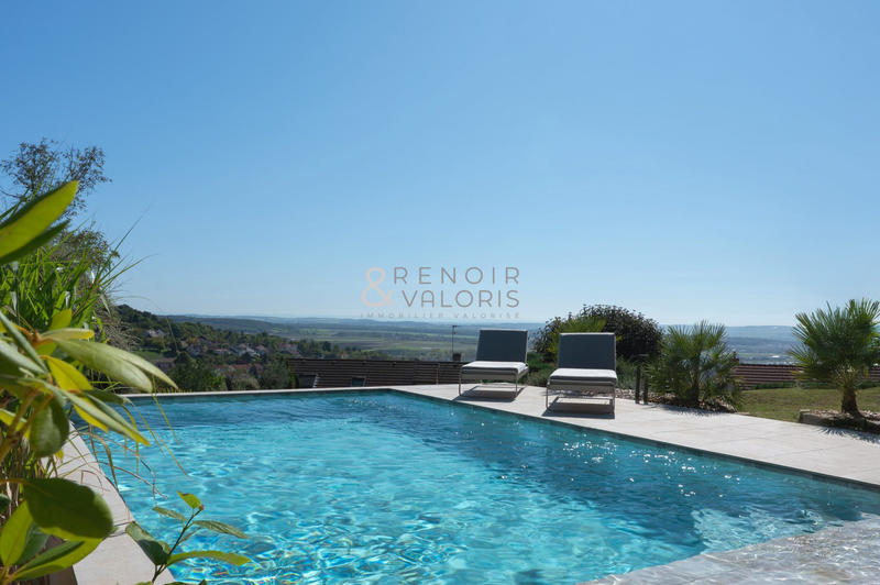 Villa - 316 m² - 6 pièces