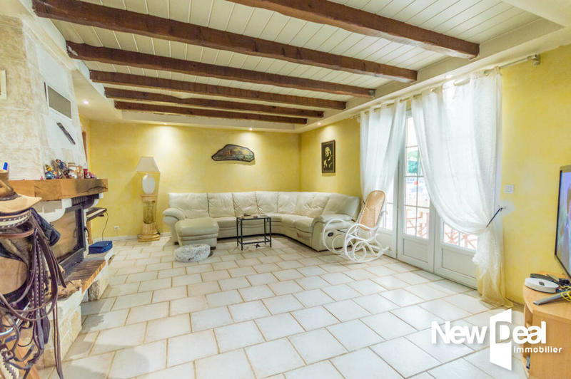 Propriété - 200 m² - 7 pièces