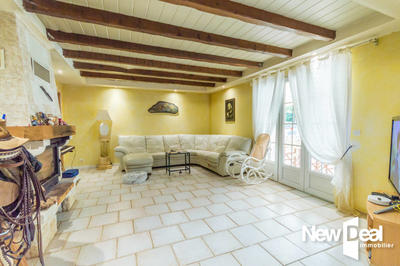 Propriété - 200 m² - 7 pièces