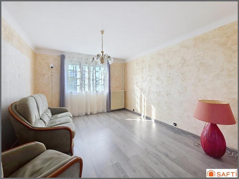 Maison - 90 m² - 4 pièces