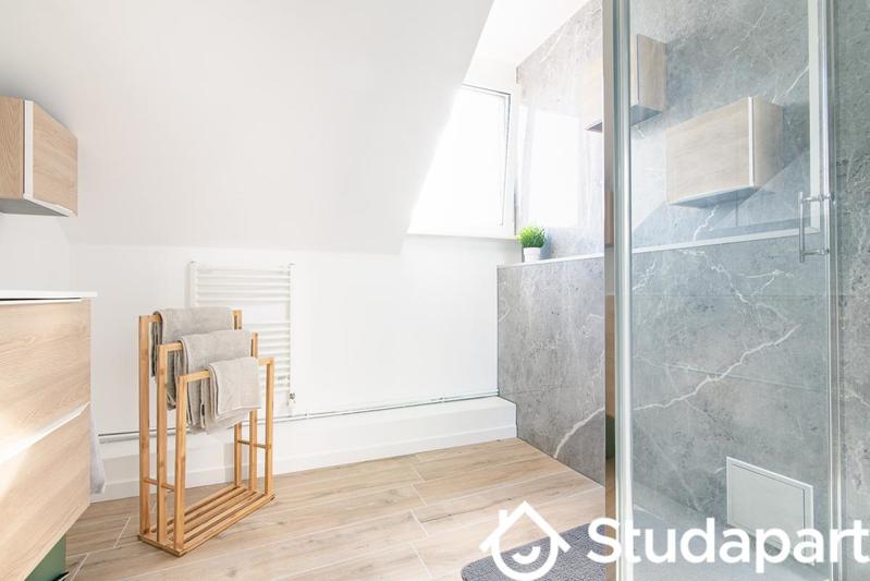 Chambre - 16 m² - 1 pièce