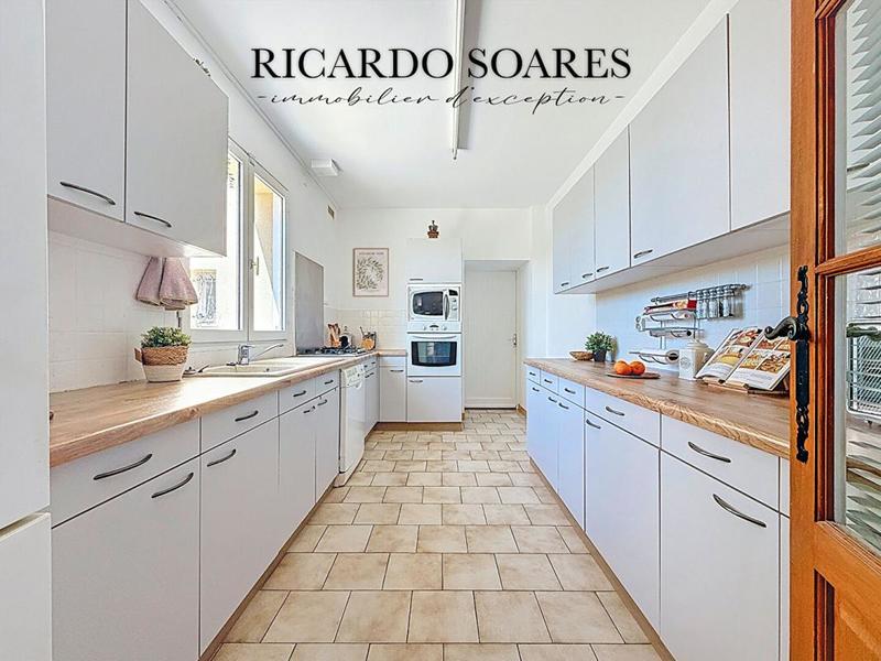 Maison - 200 m² - 7 pièces