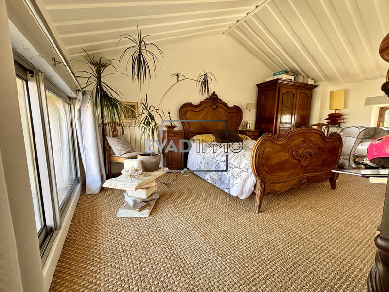 Ferme - 242 m² - 10 pièces