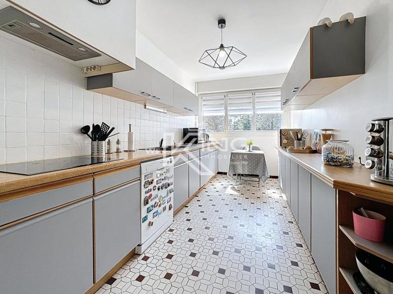 Appartement - 84 m² - 4 pièces