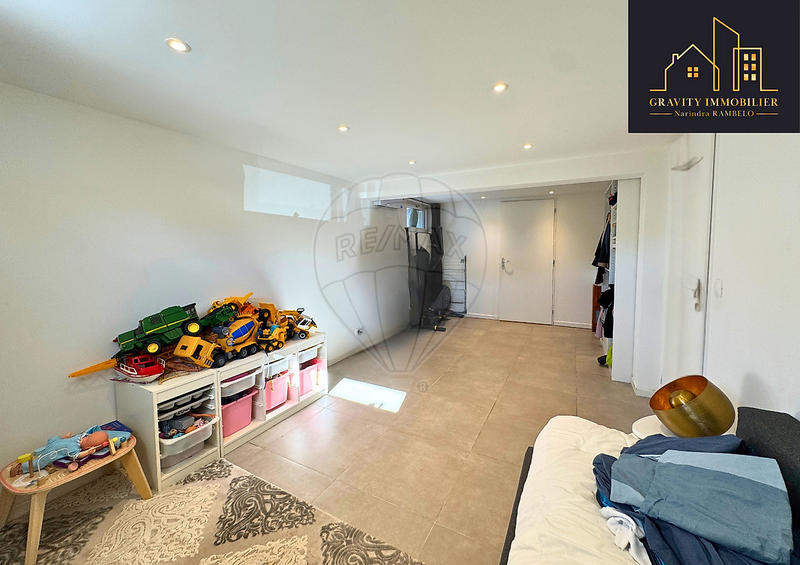 Maison - 190 m² - 6 pièces