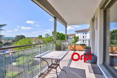 Appartement - 162 m² - 5 pièces