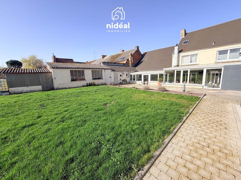 Maison - 203 m² - 7 pièces