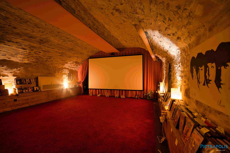 Maison ancienne - 304 m² - 9 pièces