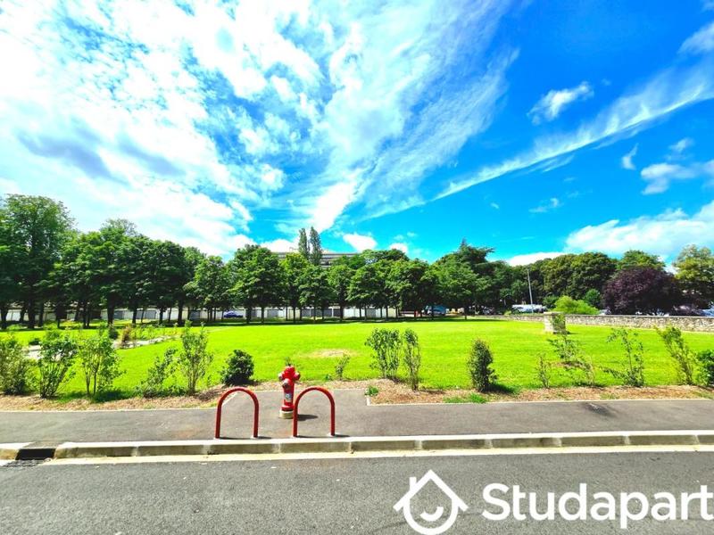 Chambre - 12 m² - 1 pièce