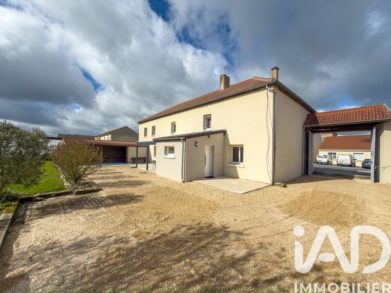 Maison de village - 277 m² - 8 pièces