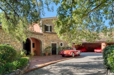 Villa - 237 m² - 8 pièces