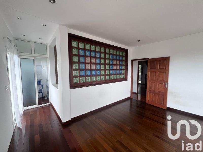 Maison - 294 m² - 5 pièces