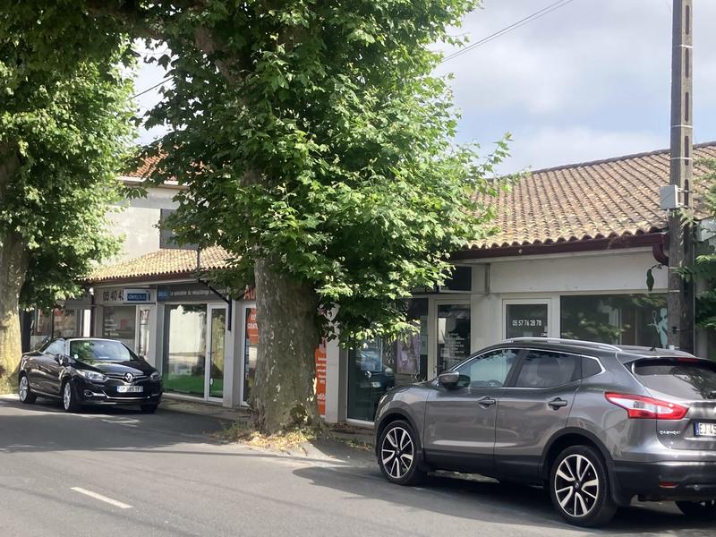 Local commercial - 46 m² - 3 pièces