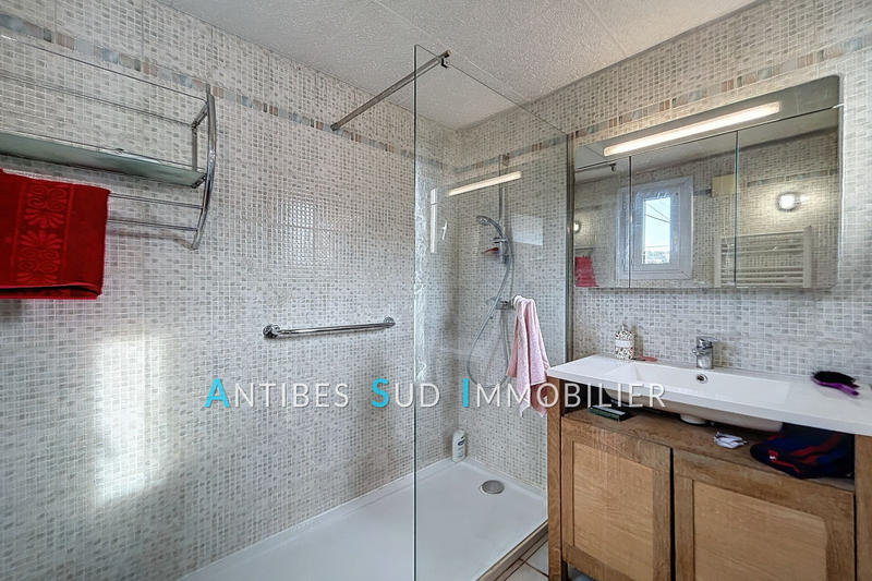 Villa - 140 m² - 7 pièces