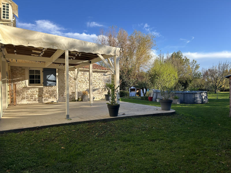 Maison - 200 m² - 8 pièces