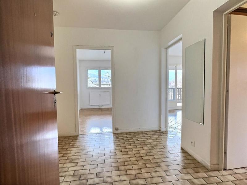 Appartement - 82 m² - 3 pièces