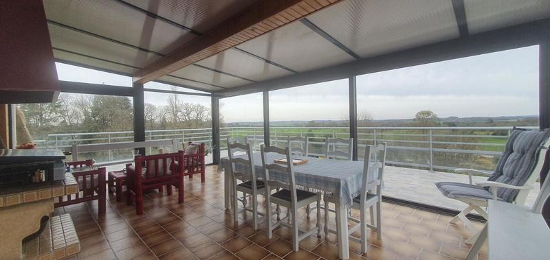 Maison - 150 m² - 8 pièces